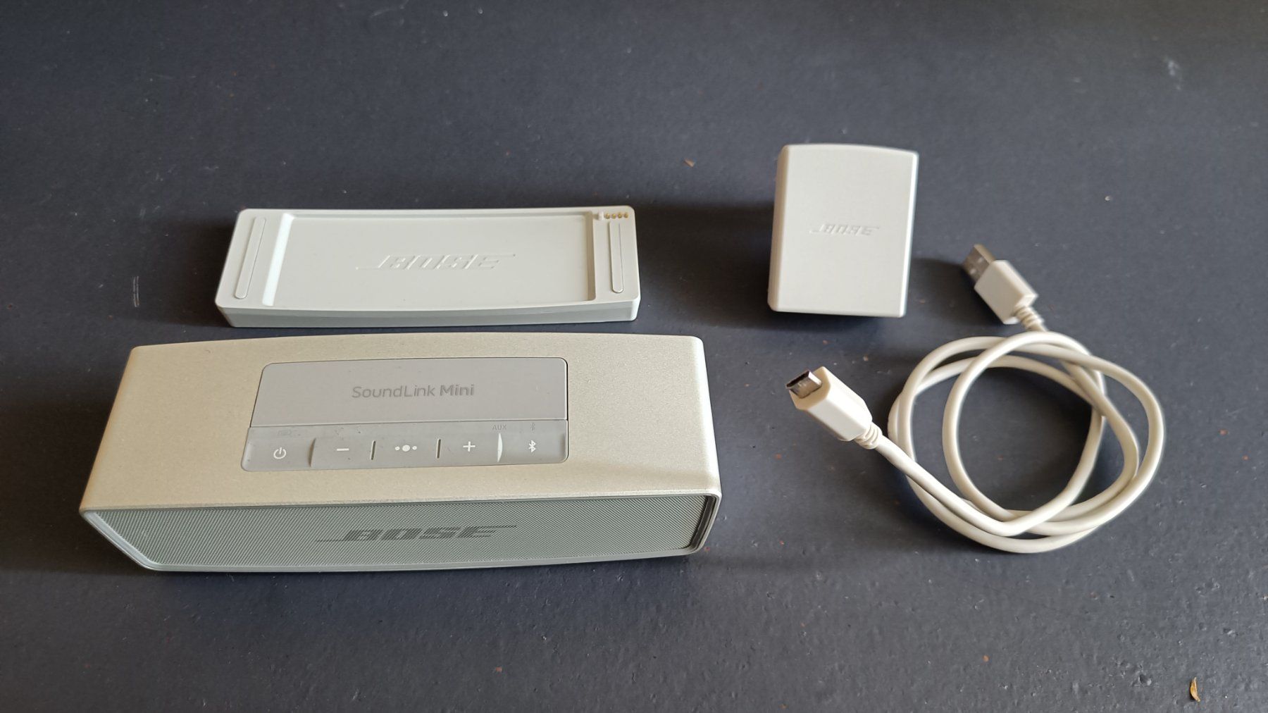 Bose Lautsprecher: Bose Soundlink Mini II mit Docking Station – Gebraucht aus Sissach von