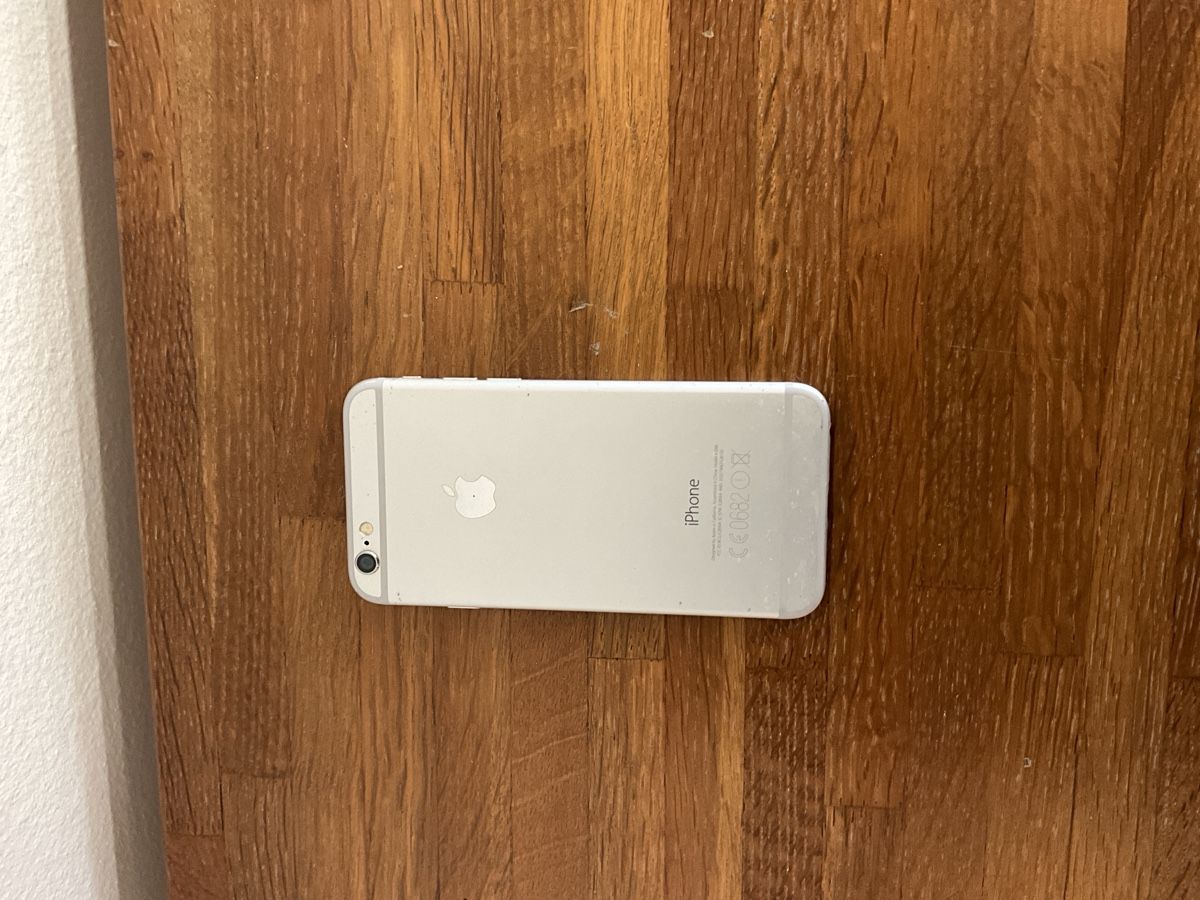 Apple Handys / Smartphones: iPhone 6 – Defekt aus Biel/Bienne von Mobile-Smart