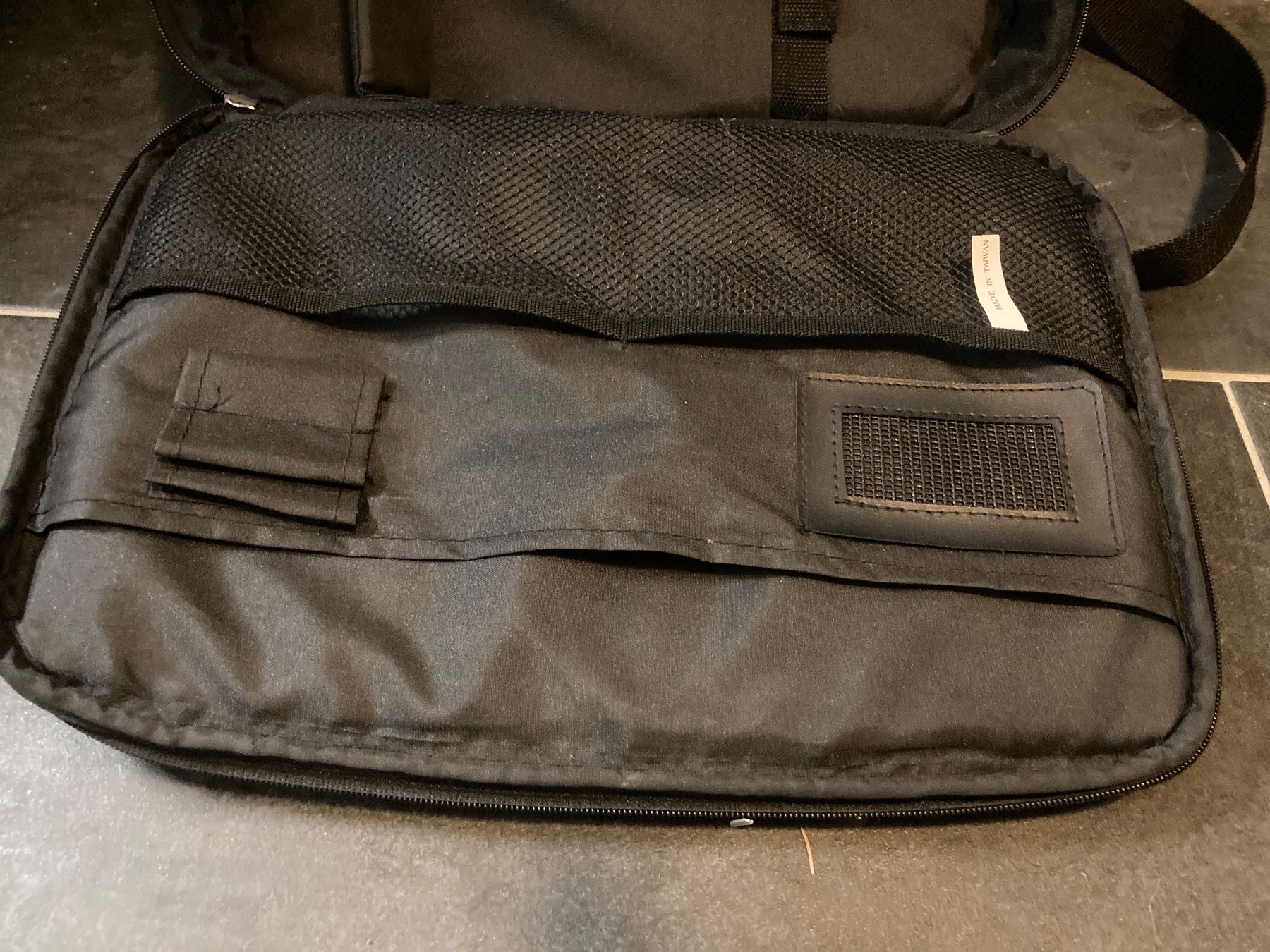 Borse: Notebook Tasche in sehr gutem Zustand – Usato da Lüsslingen venduto da Piper 2