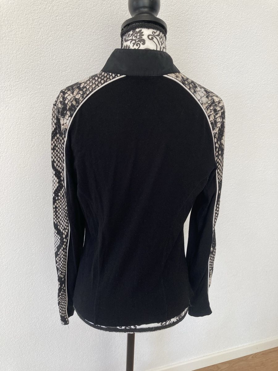 Marc Cain Pullover & Sweatshirts: Jäckchen von Marc Cain – Gebraucht aus Bettlach von Valgoy 2