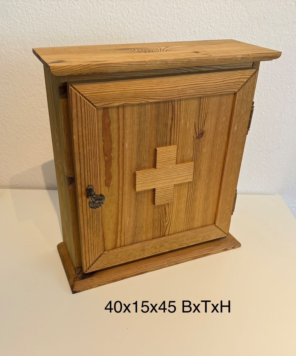 Armadi: Apothekerschrank – Usato da Gerlafingen venduto da sternrose