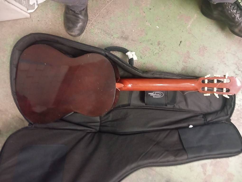 Yamaha Strumenti musicali: Yamaha G55 Konzertgitarre – Usato da Basel venduto da Petergunn 1