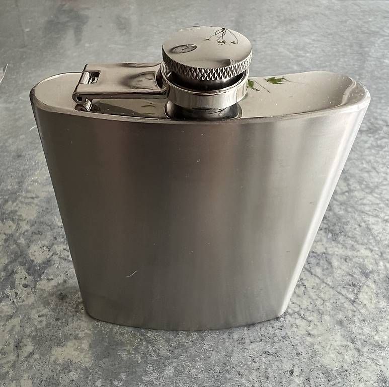 Altro: Flasque à alcool inox neuve – Nuovo (secondo la descrizione) da Onex venduto da Jikael 1