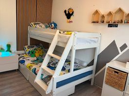 Hochbett in weiss 