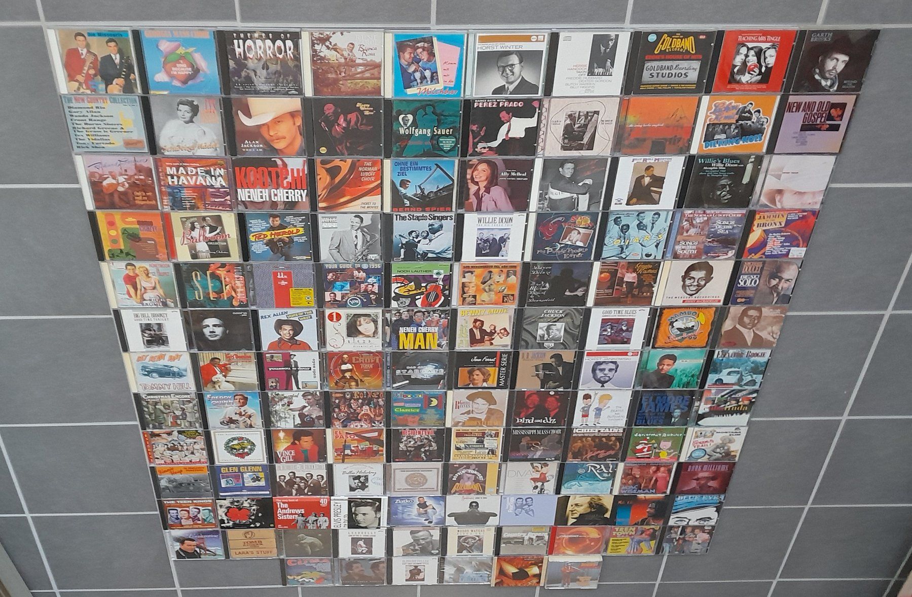 CD: 126 CD's – Usato da Liesberg venduto da Ragged 1