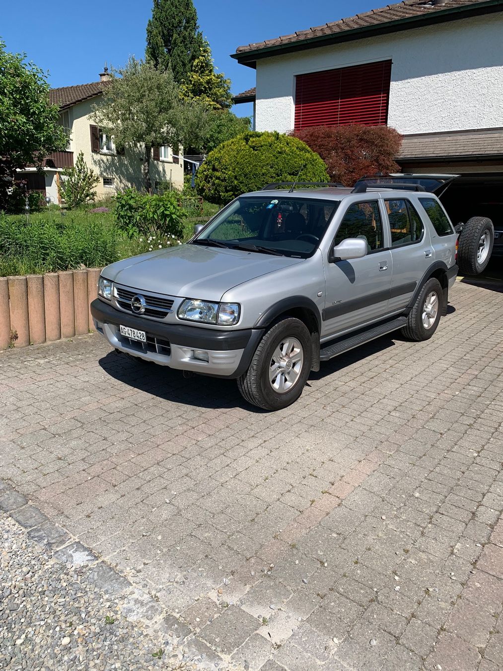 Opel Automobili: Opel Frontera B 3.2 Liter V6 – Usato da Villmergen venduto da Nico50