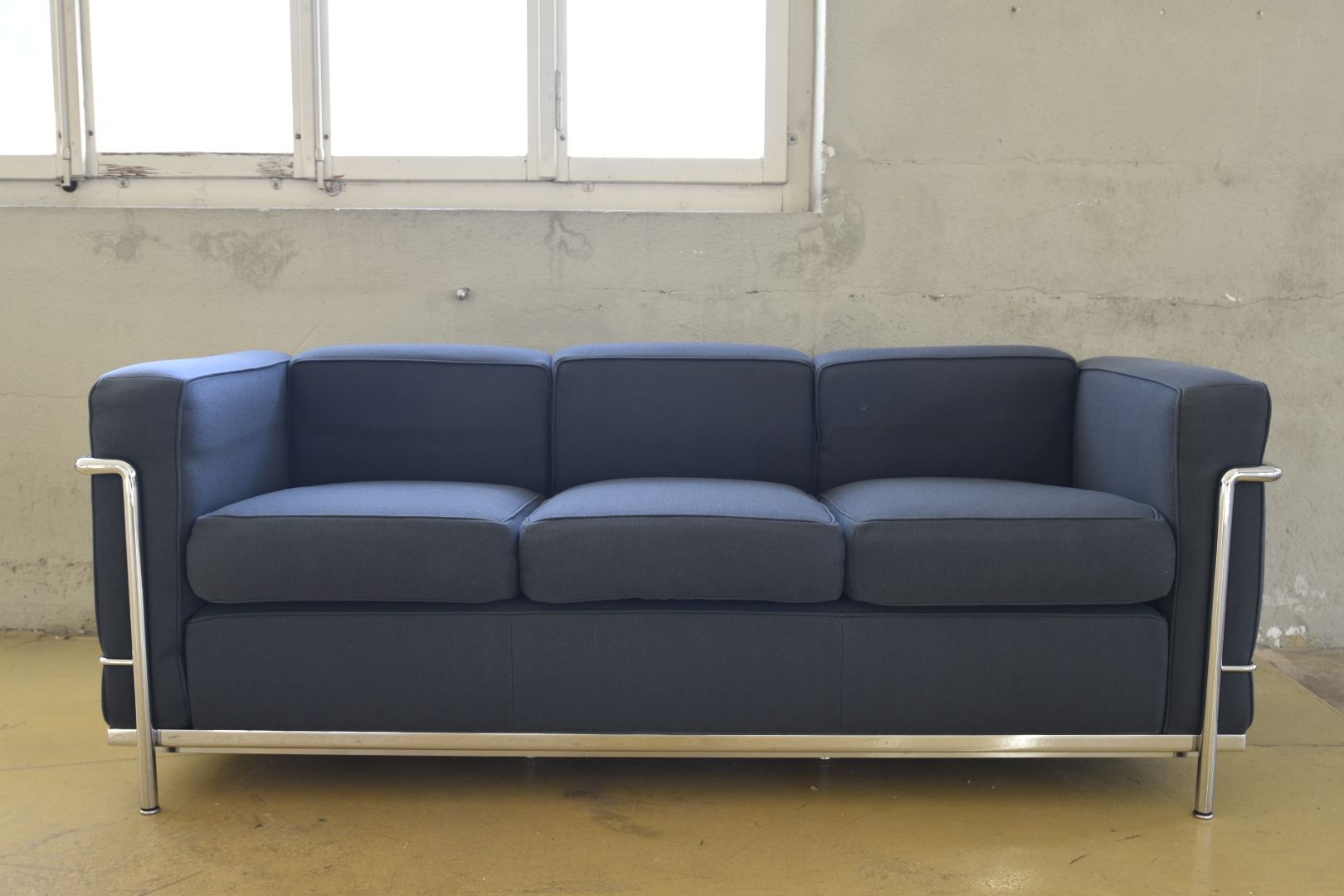 Cassina Sofas: Sofa Cassina LC2 le corbusier - original – Gebraucht aus Lichtensteig von UsedINStore