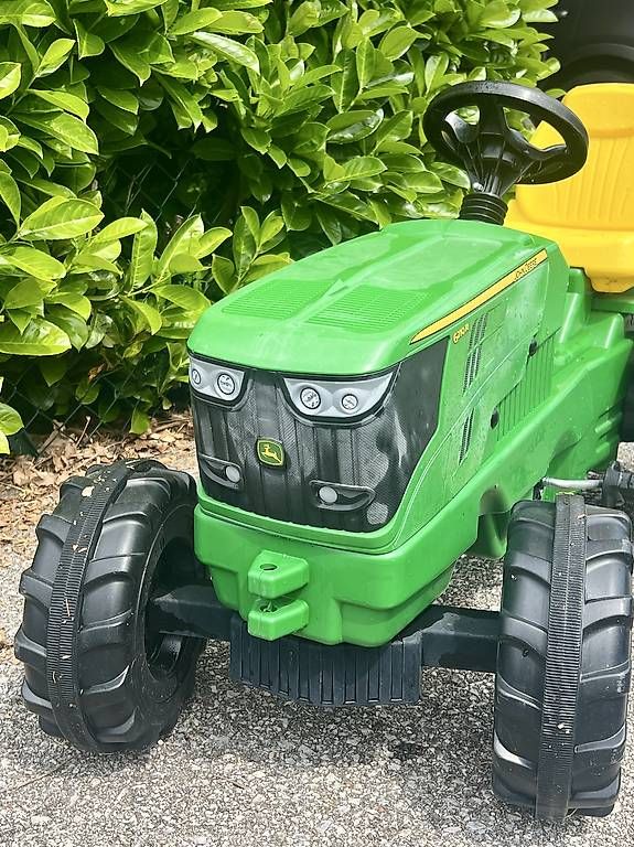Veicoli per bambini: Trattorino a pedali stile John Deere – Usato da Breganzona venduto da Acmik 1