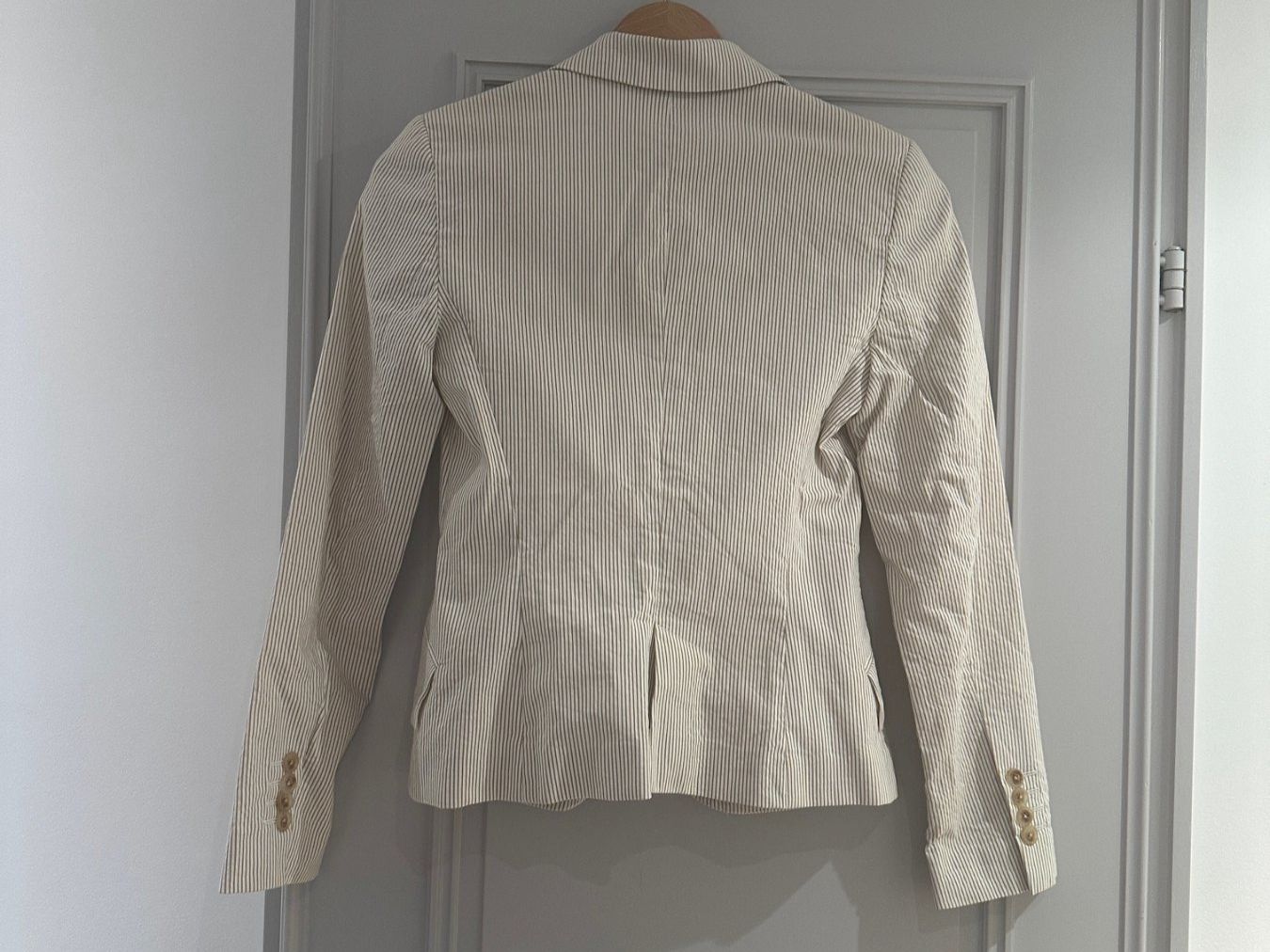 Zara Giacche: Taillierte, kurzer Sommerblazer von Zara in Gr 36 – Usato da Genève venduto da and_nv8c 2