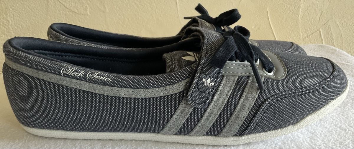 Adidas Scarpe da donna: Adidas Sleek Series Baskets gris-noir – Usato da Corseaux venduto da Mililaforet75 2