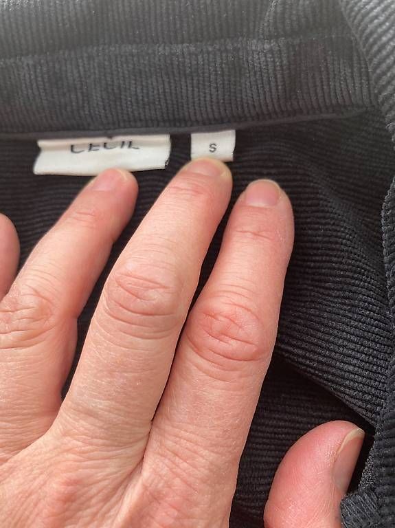 Cecil Giacche: fabrikneue, samtene, schwarze Cecil Jacke, Grösse s – Nuovo e nell'imballaggio originale da Otelfingen venduto da pat_8jmb 1