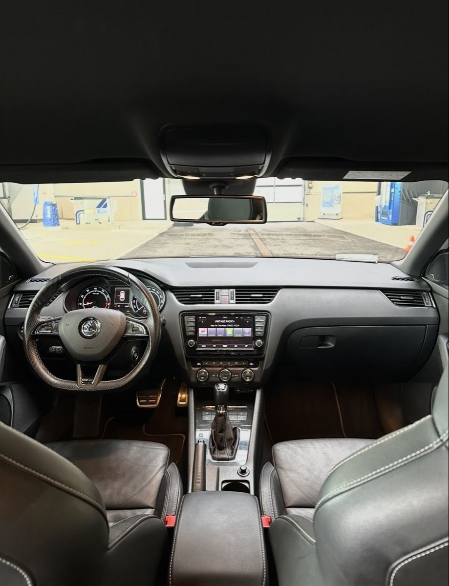 Skoda Automobili: Skoda Octavia RS Kombi 2.0 TSI – Usato da Reinach BL venduto da Y.H.33 5