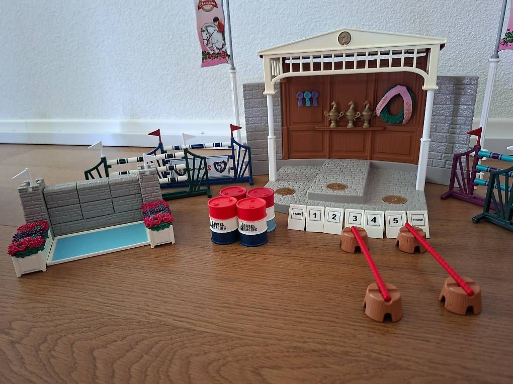 Spielzeuge: Schleich Set "Turnier-/Rangverkündigung" – Gebraucht aus Selzach von marczimi 3
