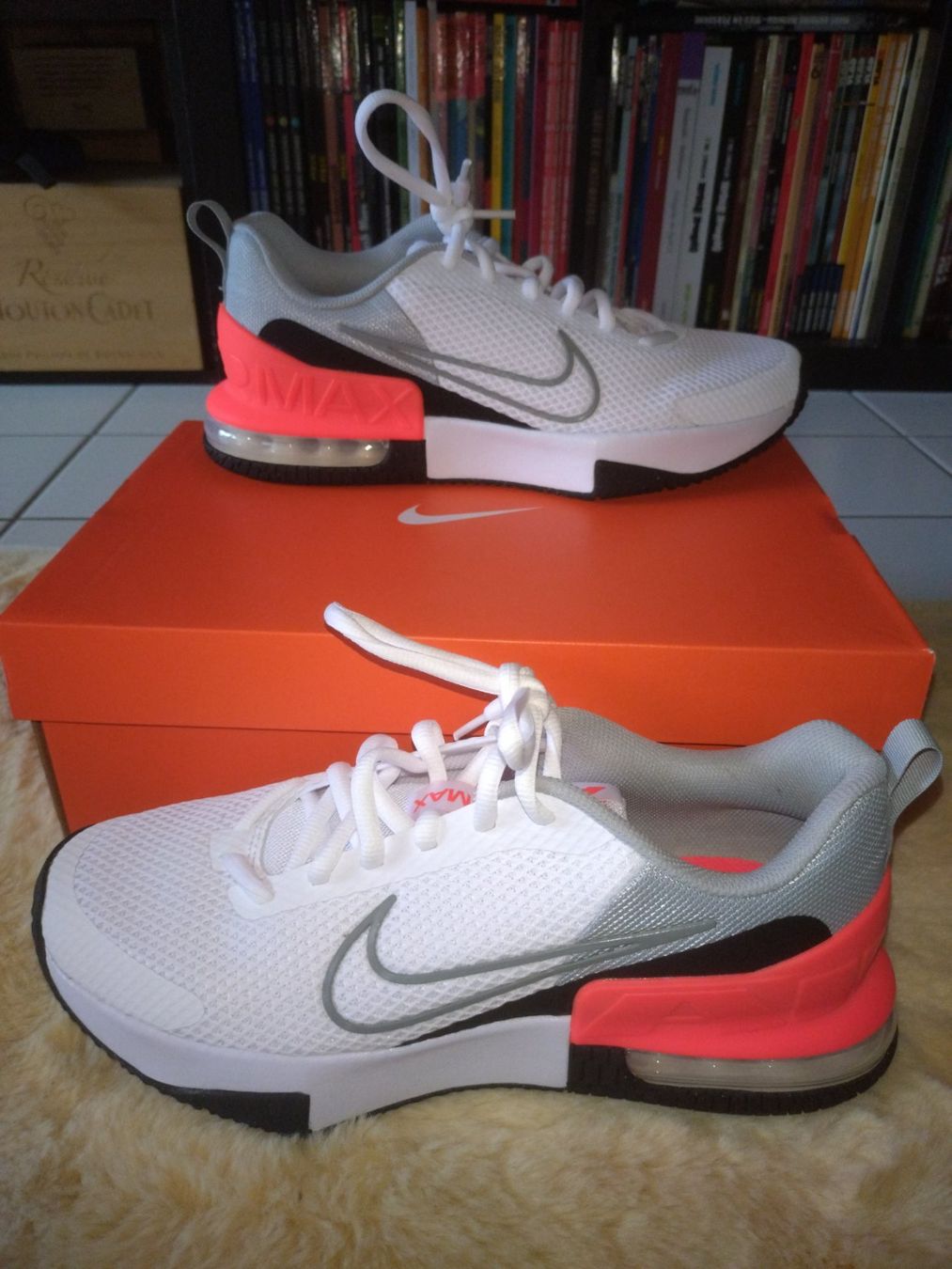 Nike Herrenschuhe: Nike Air Max Alpha Trainer 6 T44 New – Neu und originalverpackt aus Farvagny-le-Grand von LaCaverne 2