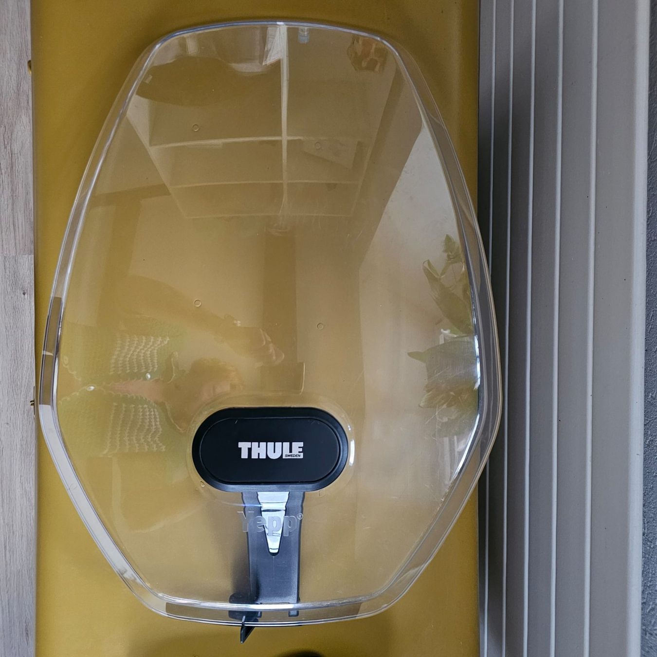 Thule Supporti per biciclette: Windschutzscheibe für Thule Yepp Mini 2 Kindersitz – Usato da Dörflingen venduto da mmi_wm9w