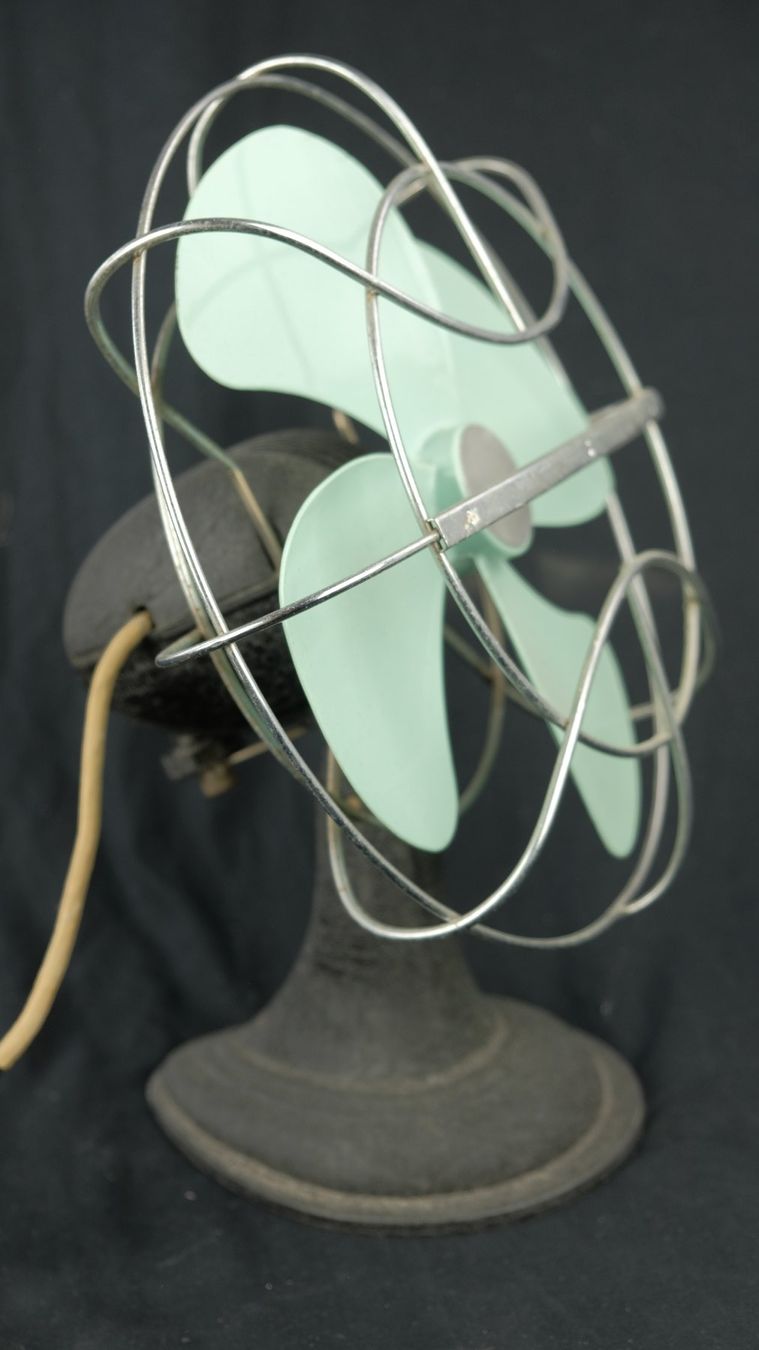 Ventilatoren: Vintage Mid-Century - Tischventilator mit Trafo - 1940er – Gebraucht aus Volketswil von brockipfannenstil 3