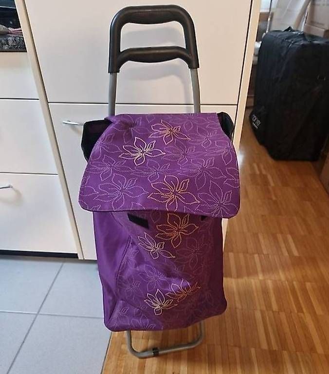 Sonstiges für Haushalt & Wohnen: Einkauftrolley  – Neu und originalverpackt aus Wallisellen von GCR01