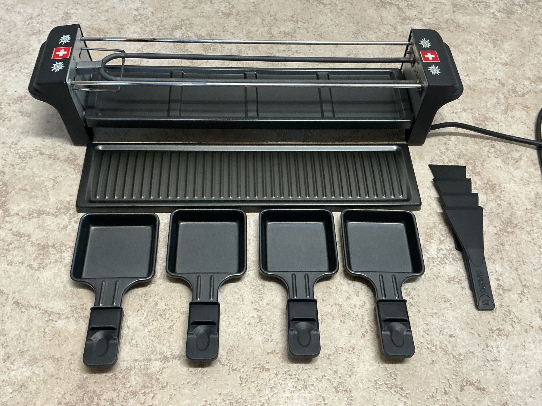Elettrodomestici da cucina: Raclette Offen 2er und 4er – Usato da Horw venduto da adler65 7
