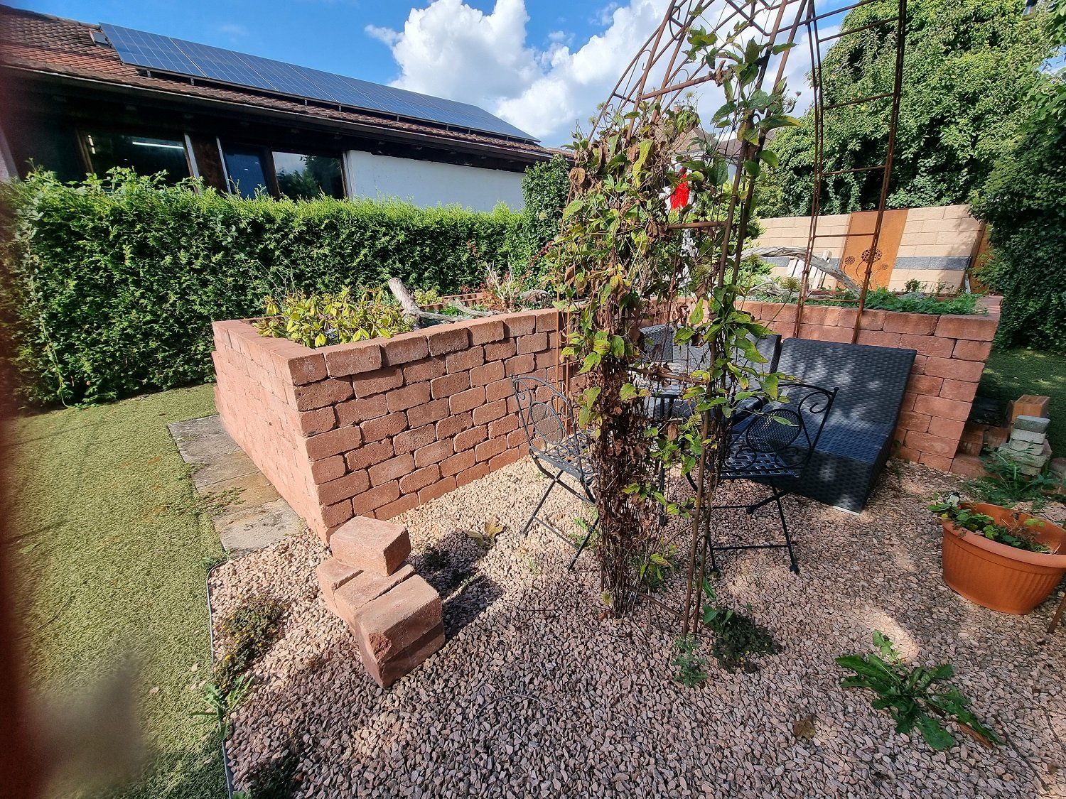 Pietre & tegole: Gartensteine "Toscana" – Usato da Zürich venduto da Dekohug 2