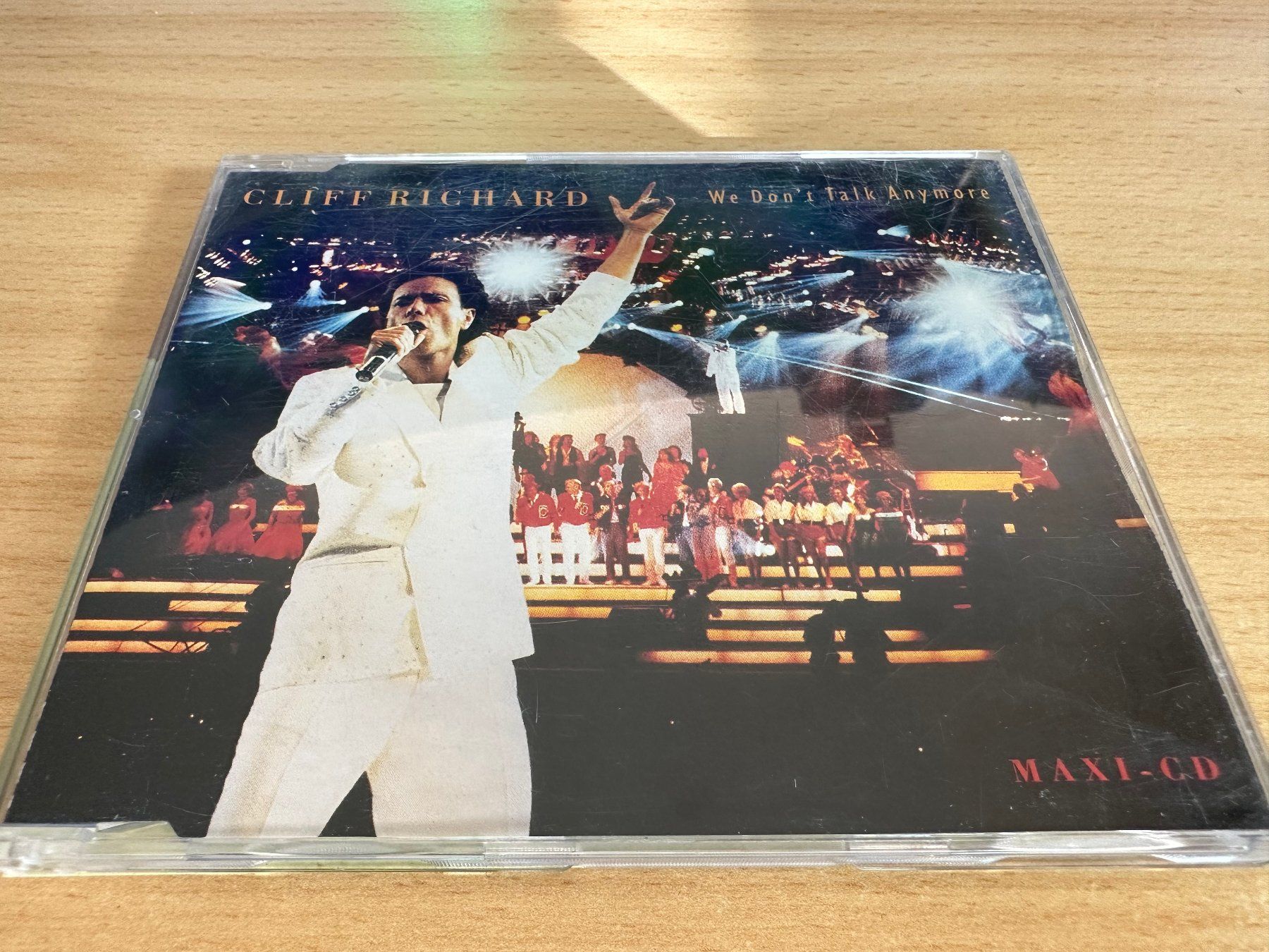 CD: Cliff Richard – We Don't Talk Anymore - Single CD – Usato da Rikon im Tösstal venduto da Alpenmutz