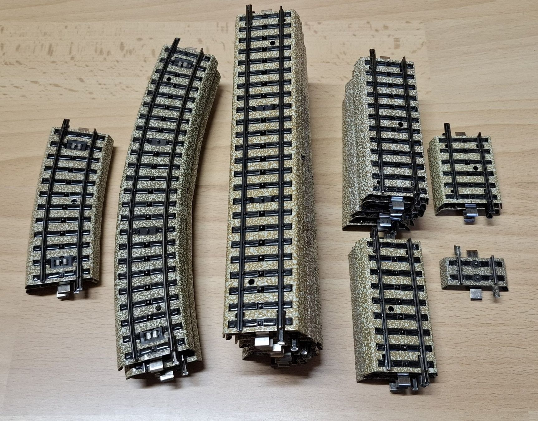 Märklin Modelleisenbahnen: Märklin M Schienen – Gebraucht aus Alchenstorf von mani97