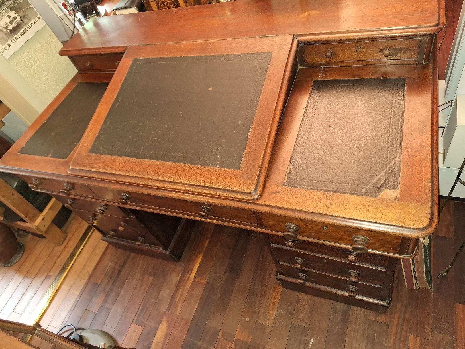 Scrivanie: Dickensen Desk Schreibtisch – Usato da Schmiedrued venduto da michelle62 1