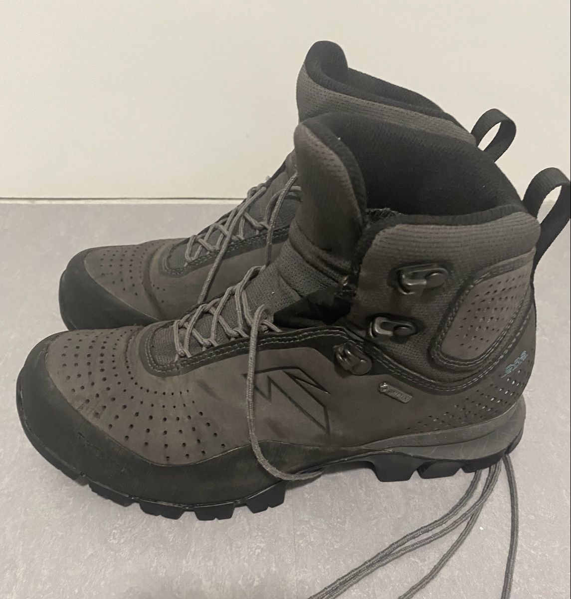 Tecnica Chaussures femmes: Tecnica Wanderschuhe Gr. 38 – D'occasion à Ebikon par luckygismo