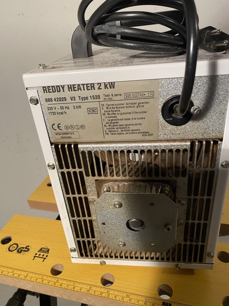 Radiateurs: Reddy Heater 2 kW Elektroheizer – D'occasion à Volketswil par Ahot 2