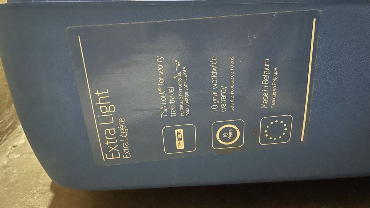 Samsonite Reisekoffer: Valise rigide Samsonite Extra Light bleue – Gebraucht aus Genève von danalagym 3