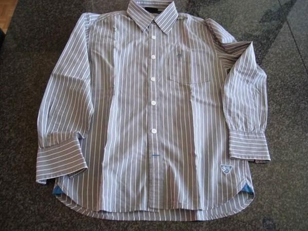 Hemden, T-Shirts & Polos: Hemd grau/weiss/gestreift – Gebraucht aus Horw von Benny017