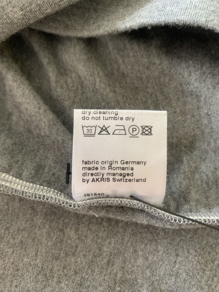 Akris Pullover & Sweatshirts: AKRIS: exklusiver, geraffter grauer Rollkragen-Pullover, 38 – Neu (gemäss Beschreibung) aus Luzern von paulablue 9