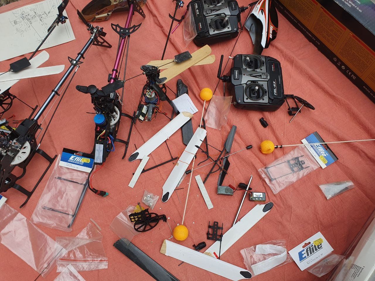 Modellismo RC: Lot élicoptères et pièces Modélisme – Difettoso da Bernex venduto da Mardone 2