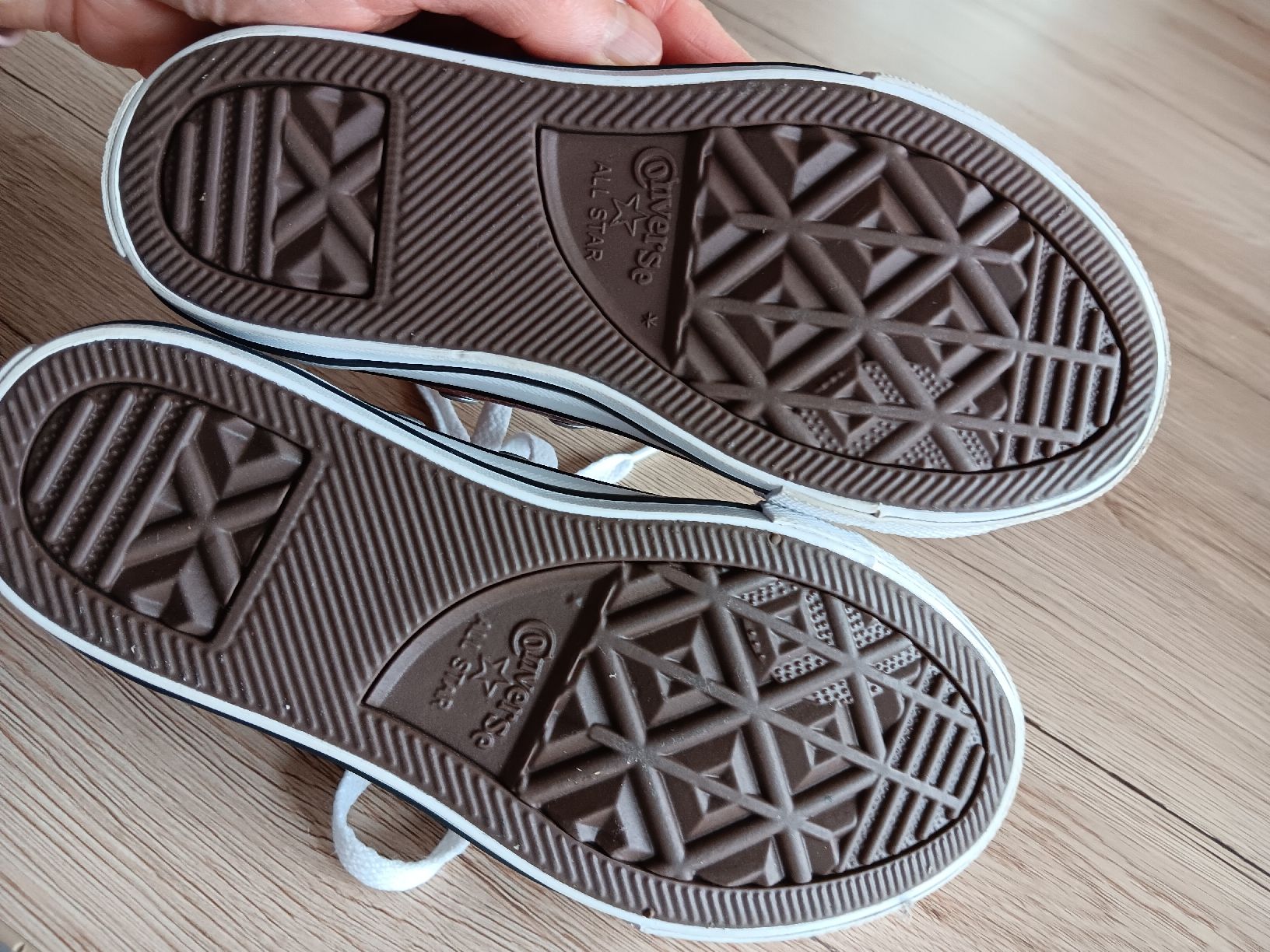 Scarpe per ragazze: Converse All Star rose pailletées 28,5 – Nuovo (secondo la descrizione) da Savagnier venduto da Gaya2 2