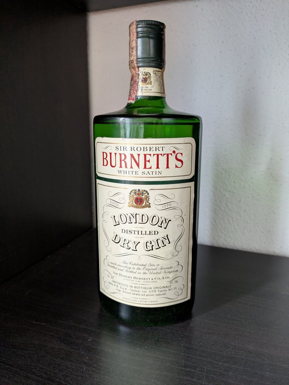 Bevande alcoliche: Burnett's Dry Gin Vintage 75cl – Nuovo (secondo la descrizione) da Zürich venduto da Vintage_Spirits_Shop