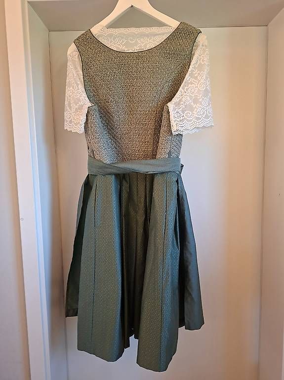 Vestiti: Dirndl MarJo 44 – Usato da Eschenz venduto da gindie 3