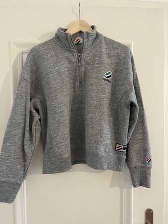 Superdry Sweatshirt ca. Gr. M, cropped