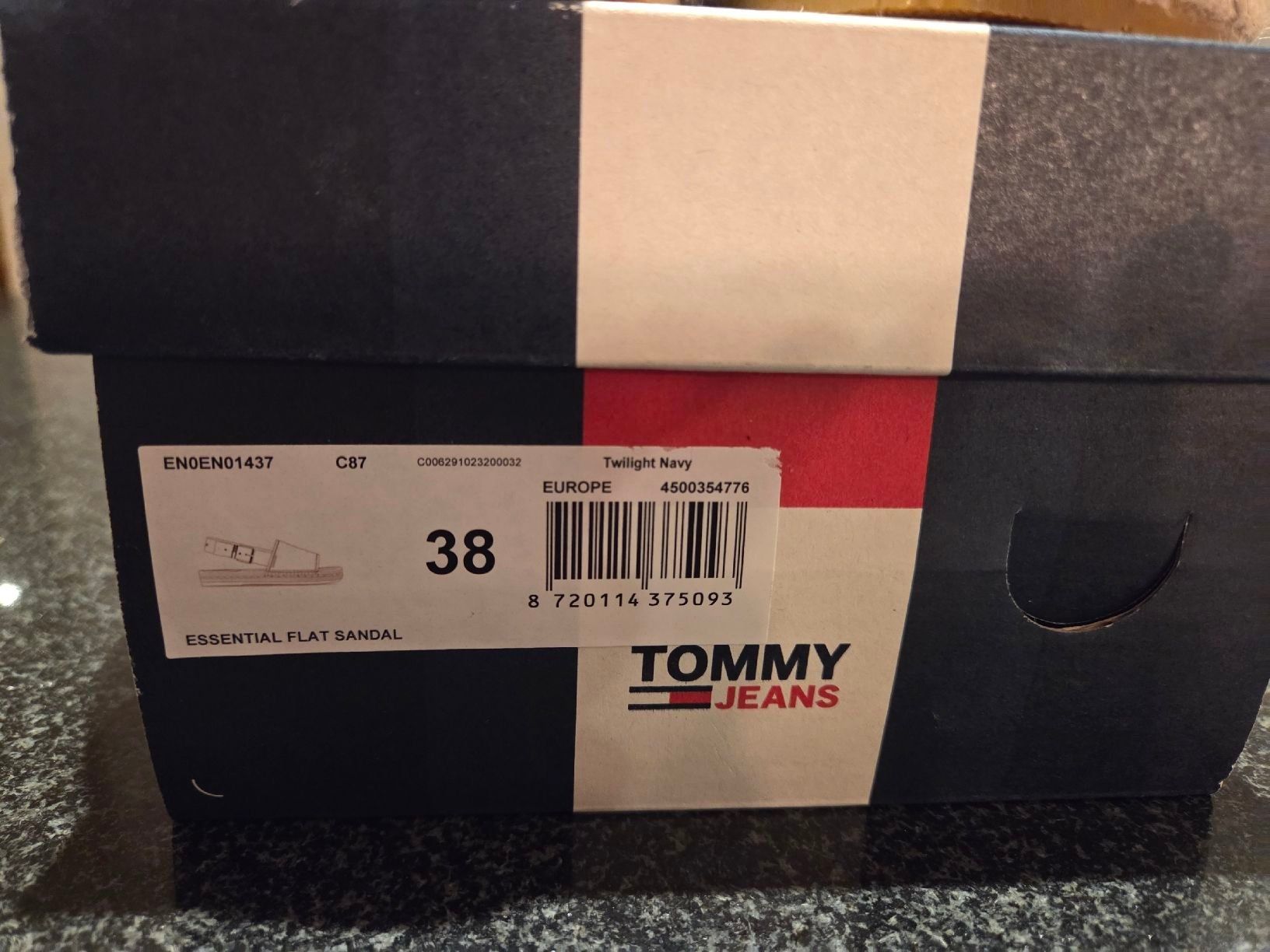 Tommy Hilfiger Scarpe da donna: Letze Chance Tommy Hilfiger Espadrilles, Essential Flat , 38 – Nuovo (secondo la descrizione) da Pfäffikon ZH venduto da miracle13 1
