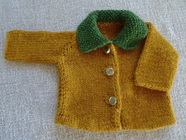 Puppen: Puppen-Pullover 5 Stück, handgestrickt – Gebraucht aus Berikon von Splendida43 1