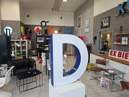 D Leuchtbuchstabe Lightbox Leuchtreklame mit LED 1/2