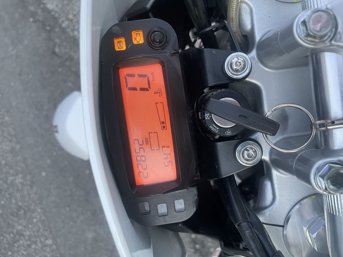 Aprilia Enduro: Moto aprilia RX125 – D'occasion à Chexbres par slb29 3