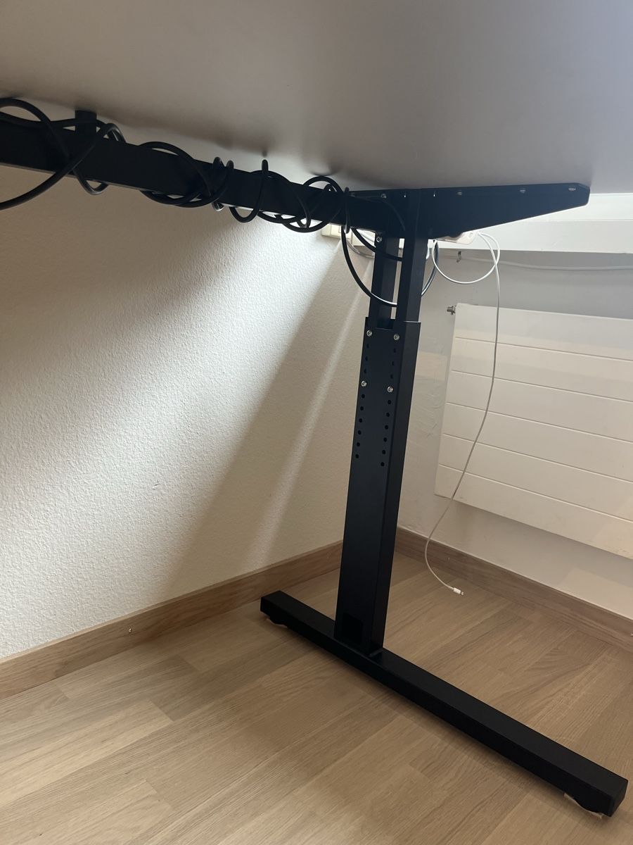 Scrivanie: Schreibtisch – Usato da Cham venduto da sbr_7cmv 5