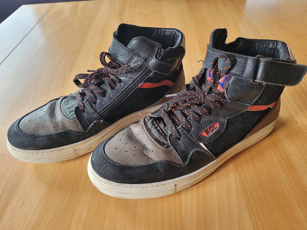 Scarpe da uomo: Chaussures garçon RGL pointure 40 – Usato da Chemin venduto da Sophiepittier