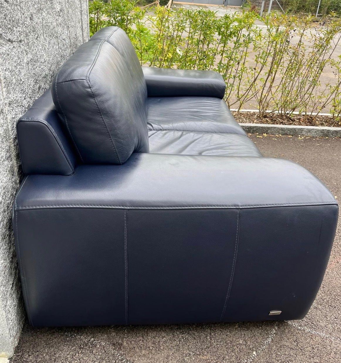 Divani: Leder Sofa Dunkel blau – Usato da Zürich venduto da Sevhan 4