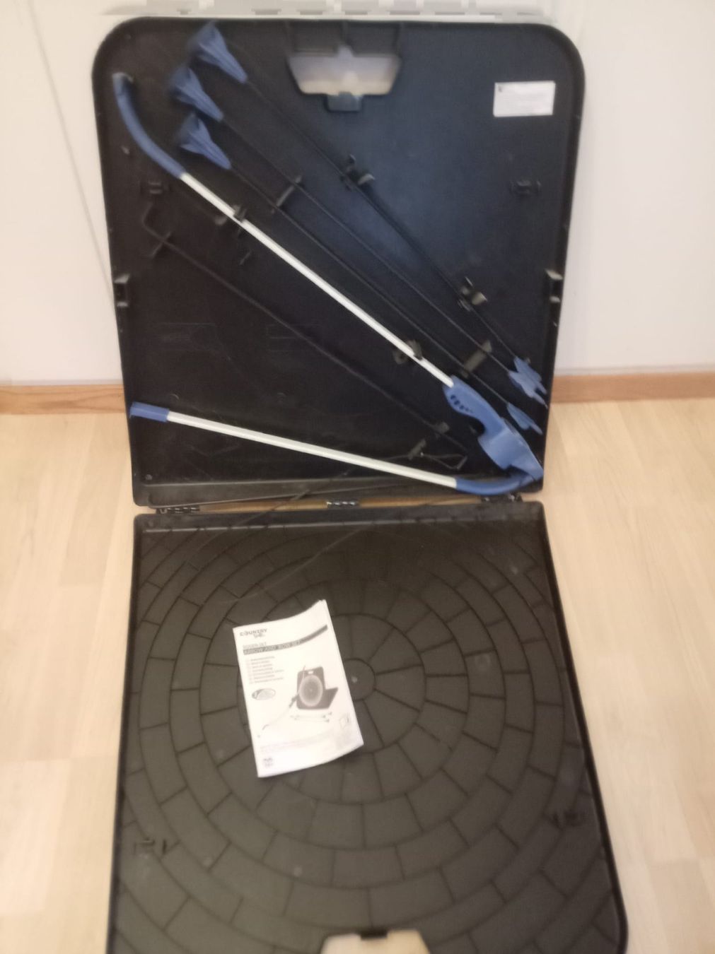 Giocattoli: Pfeil und Bogen Set mit Zielscheibe – Usato da Schwerzenbach venduto da Aura888 1