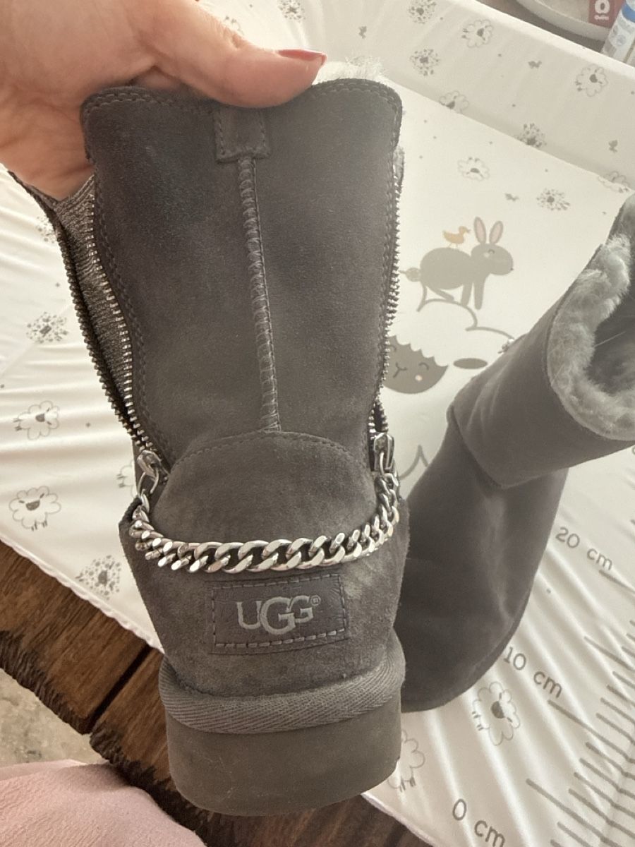 Ugg Chaussures femmes: Ugg Boots GR. 39 – D'occasion à Kaisten par Cit96 1