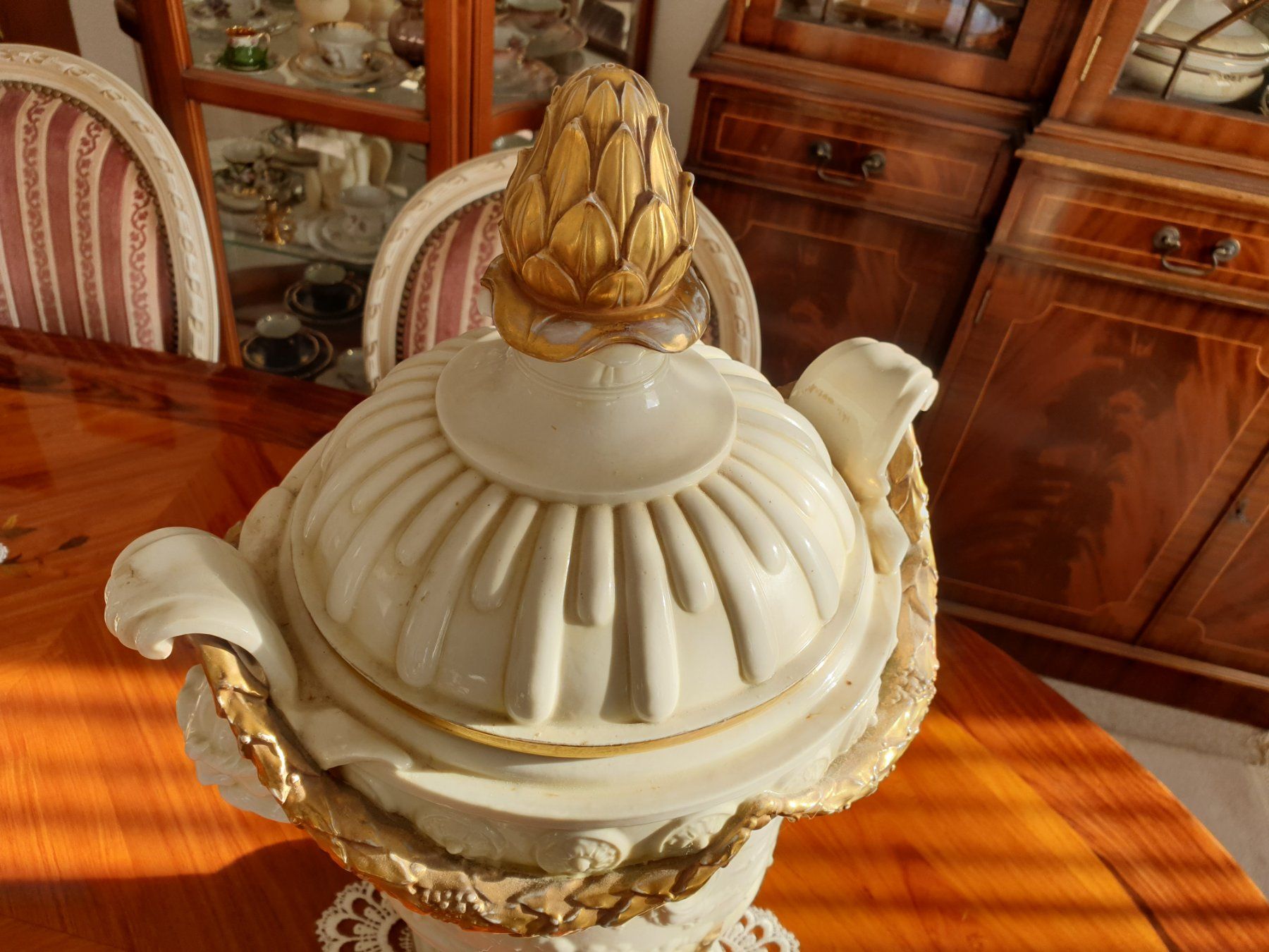 Vasen & Gefässe: Deckelvase Pokal Capodimonte – Gebraucht aus Tuggen von Mviola2 5