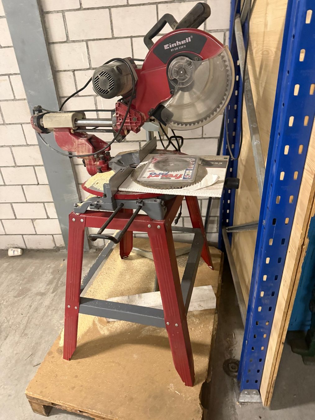 Einhell Scies: Einhell RT-SM Kapp und Gehrungssäge eauf Standfuss Einhell – D'occasion à Basel par cfr_2drj