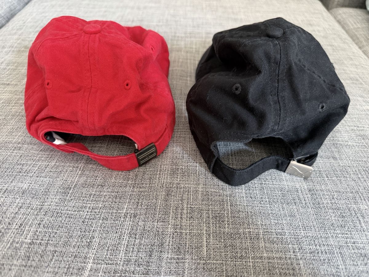 Hüte, Mützen & Caps: Lot de 2 casquettes - Tommy et Puma – Gebraucht aus Basel von dfe_7x78 1
