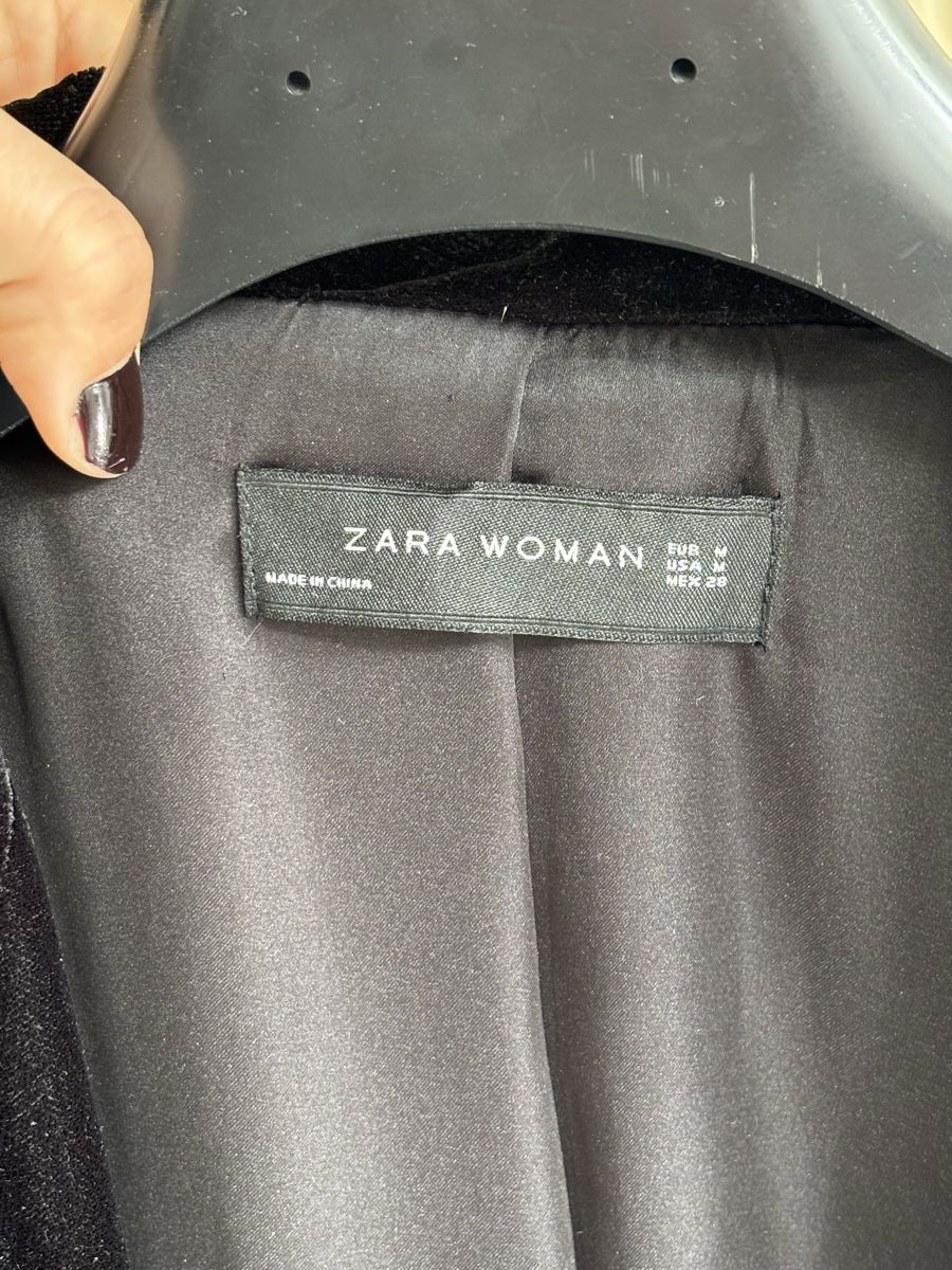 Zara Completi & Tailleur: Zara Samt-Blazer, Schwarz, Grösse M – Usato da Allenwinden venduto da clamel 2