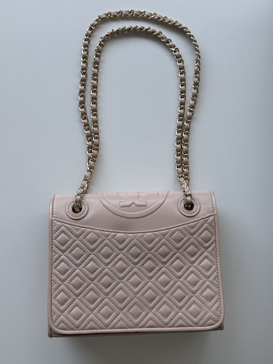 Tory Burch Sacs femmes: Hellrosa Tory Burch Handtasche – D'occasion à Zürich par annisakon